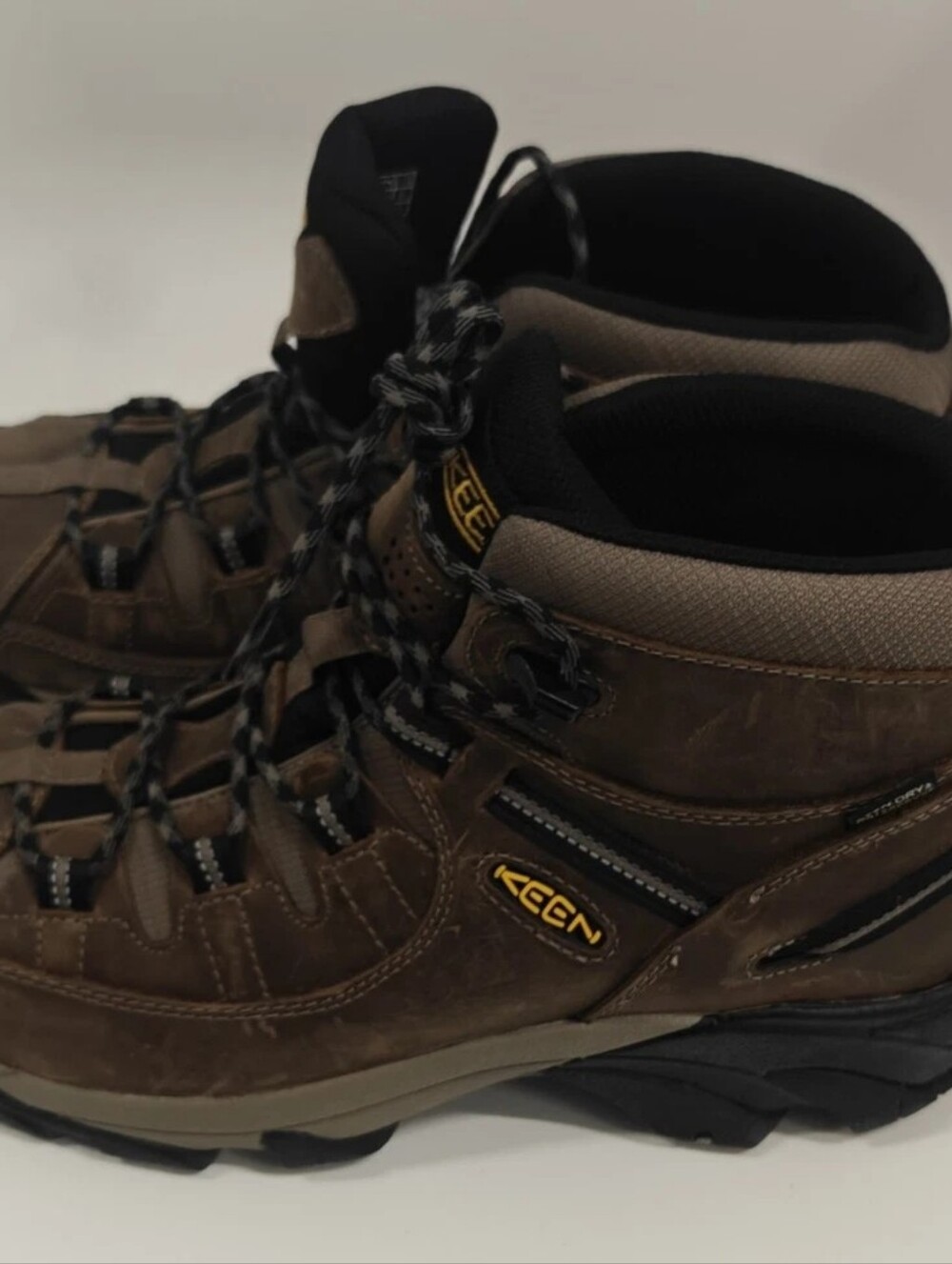 New KEEN Targhee II Mid Waterproof Hiking Boot Sz 11